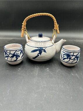 Vintage Ceramic Blue Floral Teapot Set with Bamboo Handle and cups